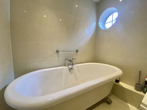 Family Bathroom- click for photo gallery
